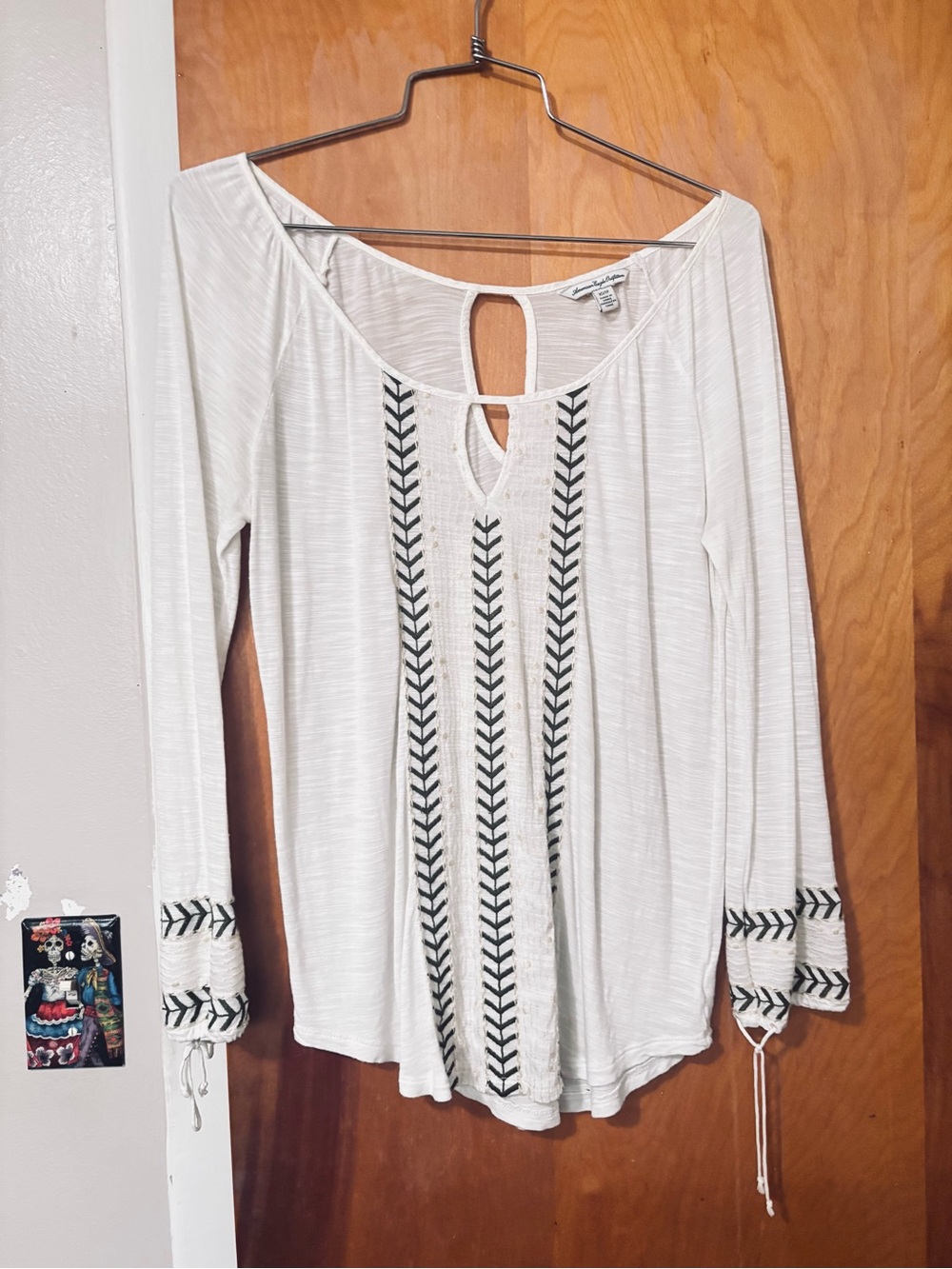 American Eagle Outfitters Ivory Long-Sleeve Embroidered Peasant Top